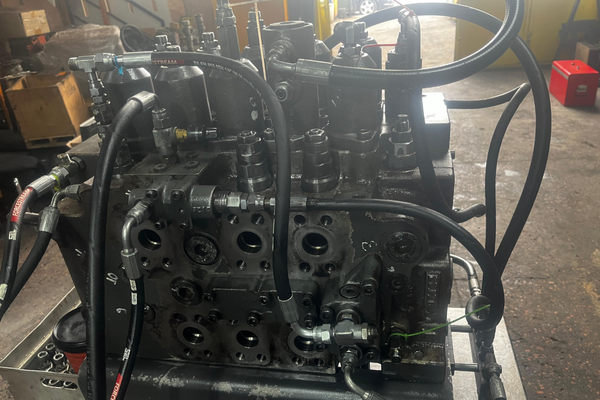 İş Makinesi Kule Hidromotor Revizyonu